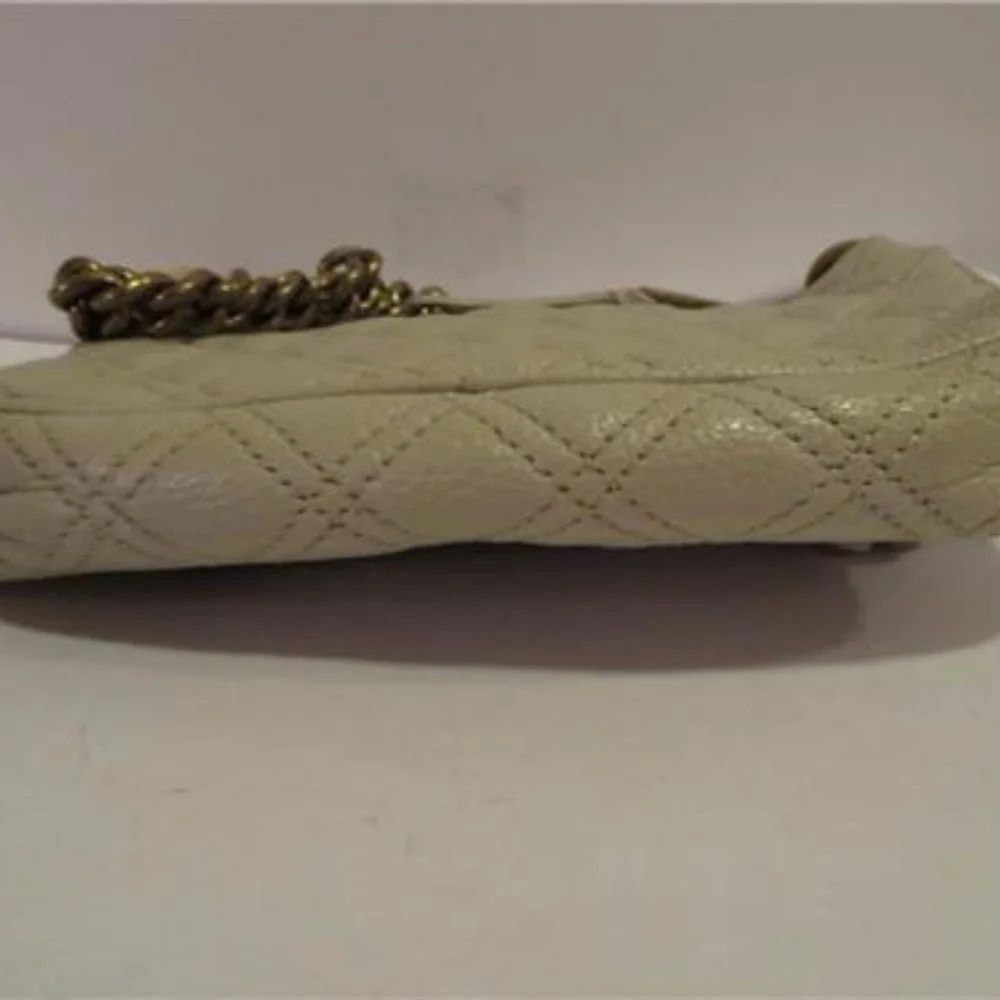 Marc Jacobs Quilted Cream Shoulder Bag with Gold Accents - Picture 5 of 8